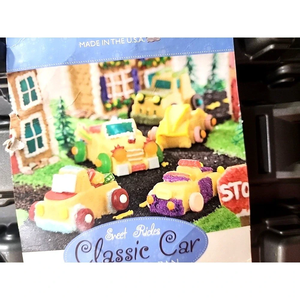 Nordic Ware Classic Car Automobile Cup Cake Baking Pan W/‎ 8 Car Molds VTG FUN